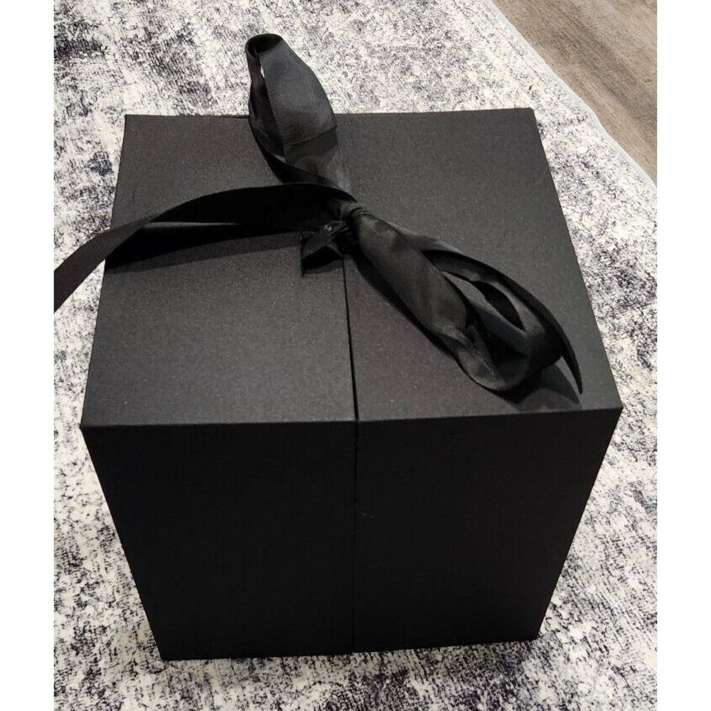 Must Have Valentines Day Gift Box For Jewerly